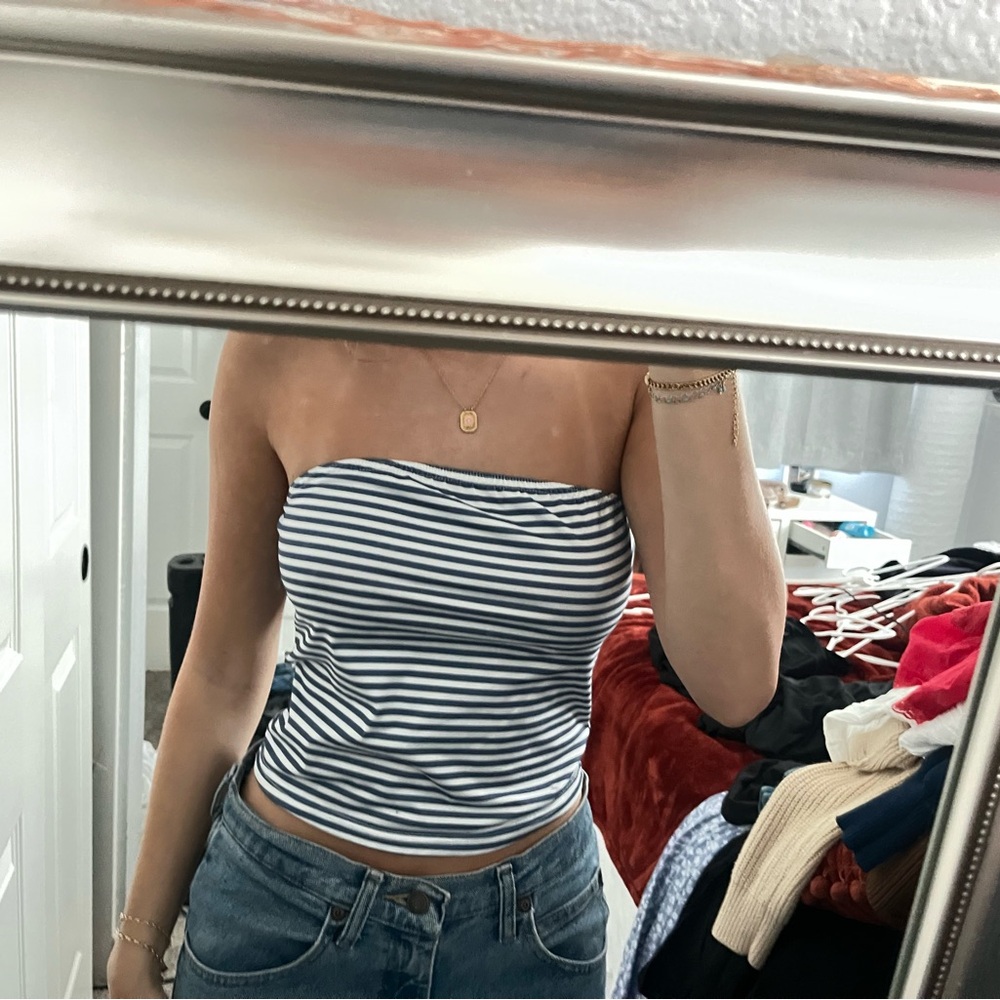 Source Unknown Blue and White Striped Crop Top